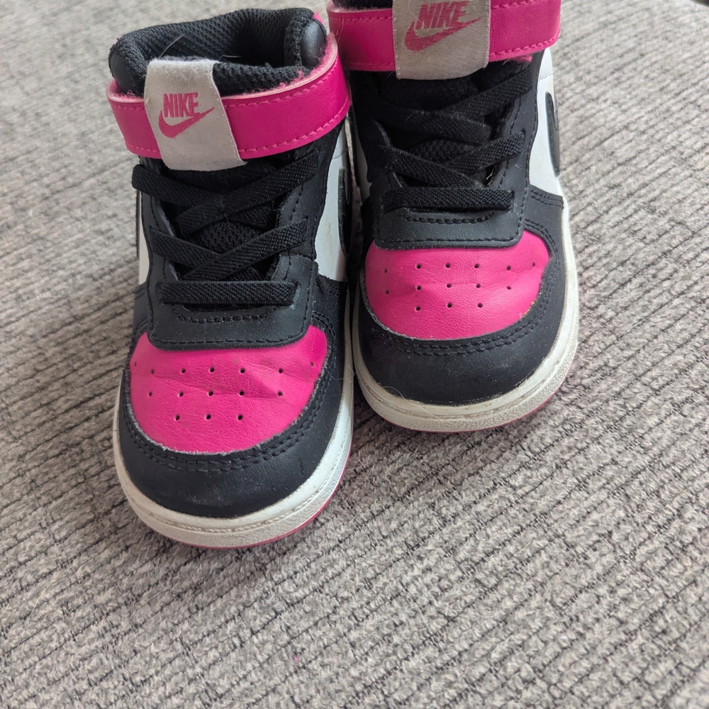 Nike Kids' Black and Pink Sneakers